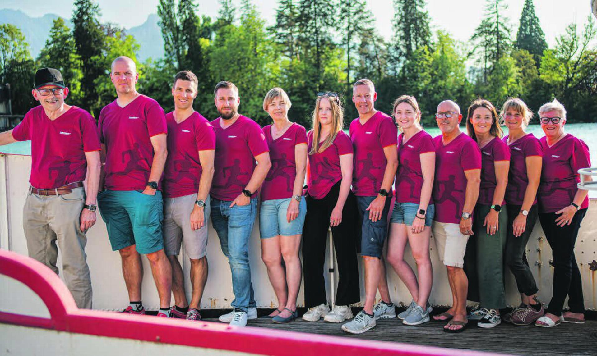 Das fast komplette OK Thuner Stadtlauf, v.l.n.r.: Thomas Weber, Stefan Gerber, Michael Albrecht, Nikias Graf, Christine Wüthrich, Luana Gerber, Philipp Deriaz, Jasmin Reinhard, Rolf Graf, Sandra Meryem, Tanja Schertenleib und Christine Michel.