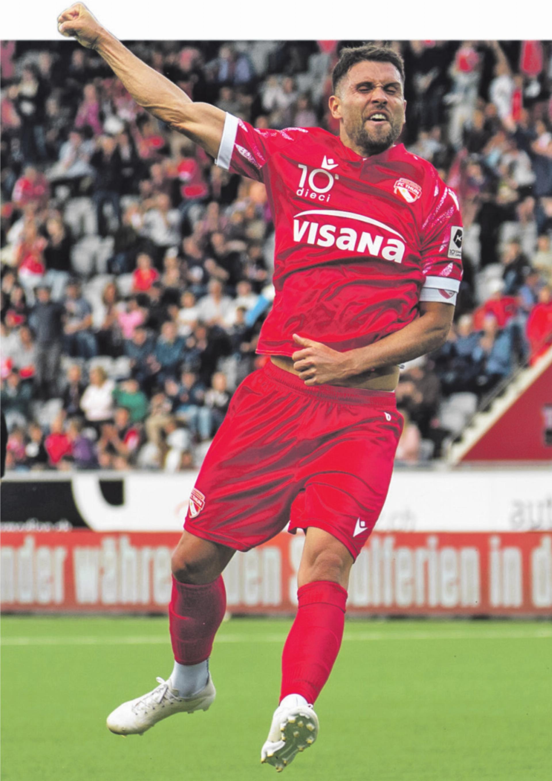 Leonardo Bertone bejubelt eines seiner Tore. 
Bild: Levin Anneler