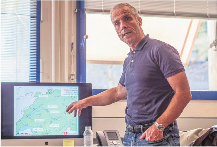 «Es gibt zwar Regionen mit etwas höherer Erdbebenwahrscheinlichkeit. Aber grundsätzlich sind Erdbeben überall in der Schweiz möglich, auch wenn es eher seltene Ereignisse sind», erklärt Professor Flavio Anselmetti. Foto: Daniel Zaugg