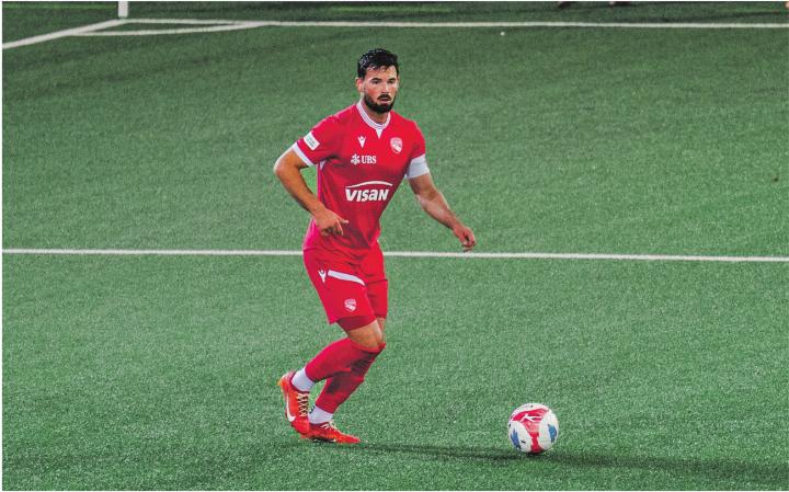 Marco Bürki startet den Gegenangriff. Bild: Levin Anneler