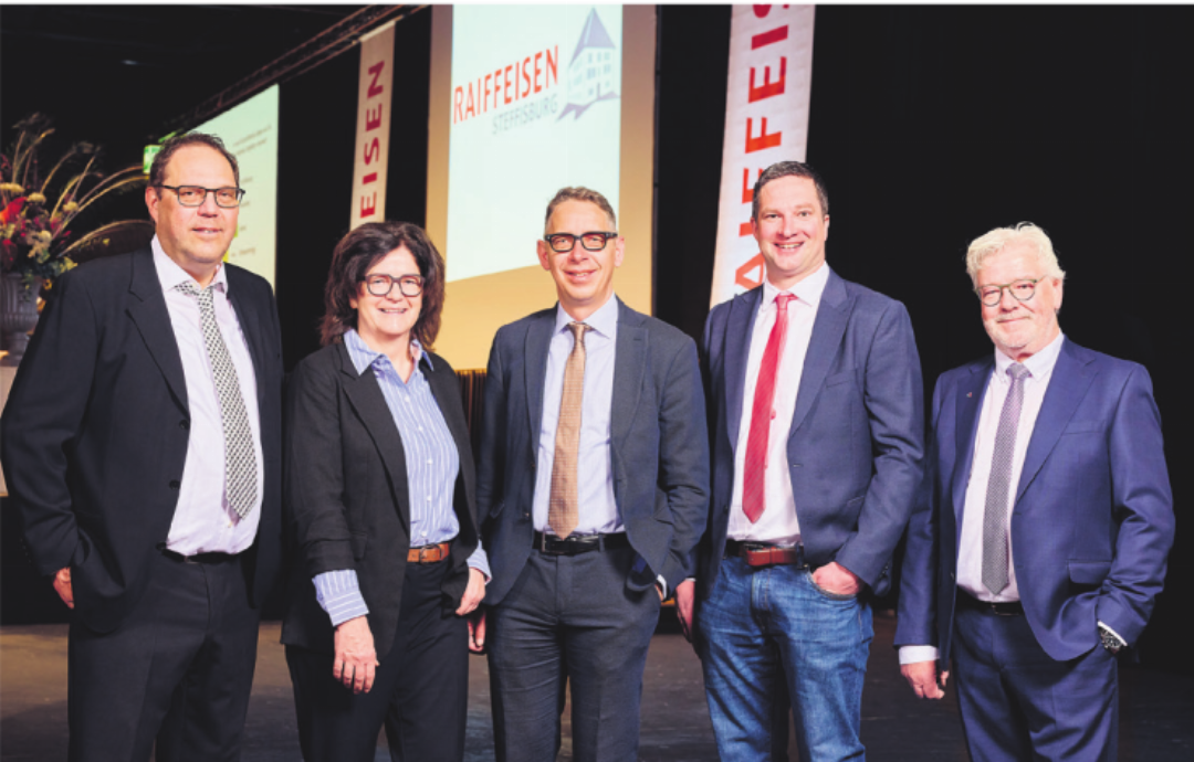Der neu zusammengesetzte Verwaltungsrat (v.l.n.r.): Thomas Steinmann, Christine Ryser, Hans Oesch, Stefan Schwarz, Markus Wenger. Der neu zusammengesetzte Verwaltungsrat (v.l.n.r.): Thomas Steinmann, Christine Ryser, Hans Oesch, Stefan Schwarz, Markus Wenger.