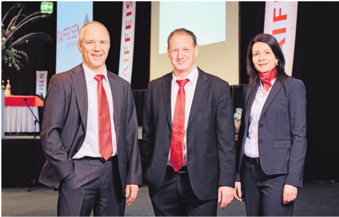 Die Bankleitung (v.l.n.r.): Pascal Haymoz, Martin Bruppacher, Yvonne Wiedmer. Die Bankleitung (v.l.n.r.): Pascal Haymoz, Martin Bruppacher, Yvonne Wiedmer.